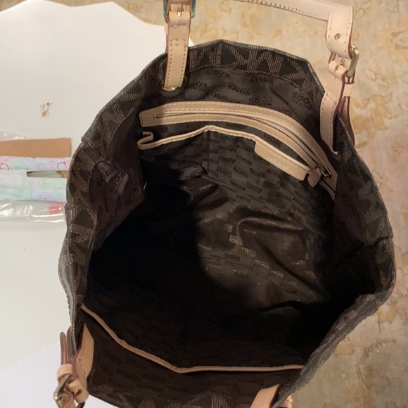 Michael Kors Purse - Picture 4 of 4